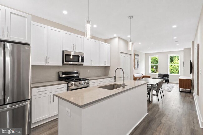 Foto del edificio - 38 Randolph Pl NW