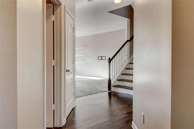 Foto del edificio - 7601 Summer Berry Ln