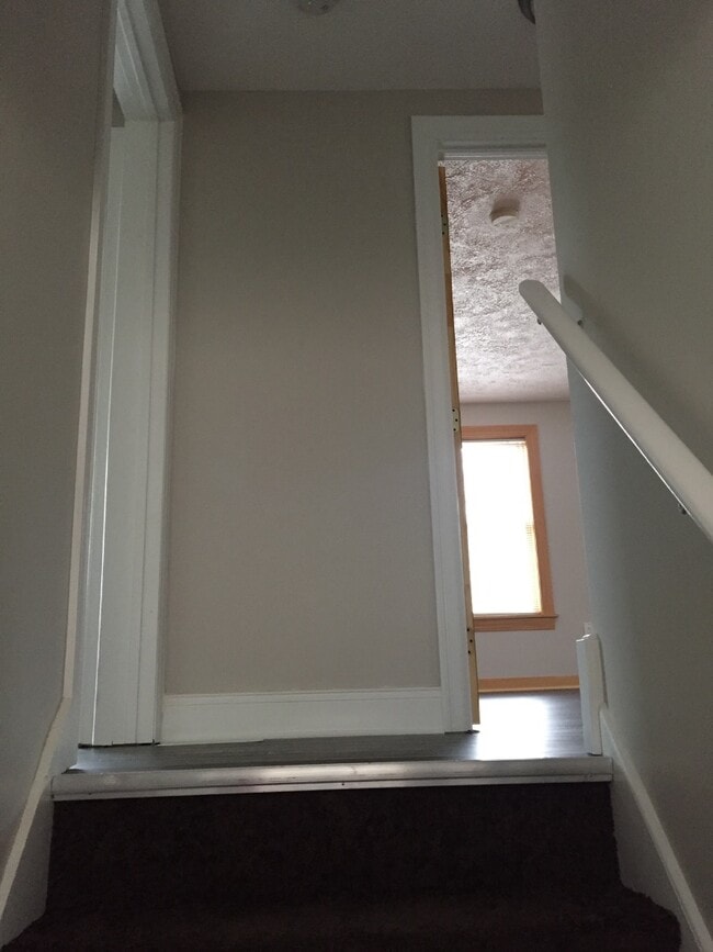 Building Photo - 127 Hyers St