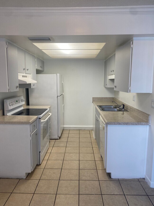 Foto del edificio - 3215 Baird Ave