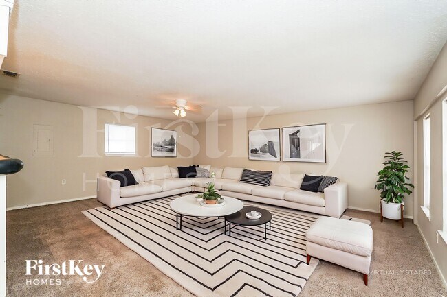 Foto del edificio - 3417 Willowcrest Dr