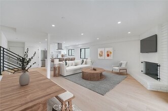Building Photo - 1334 9th St