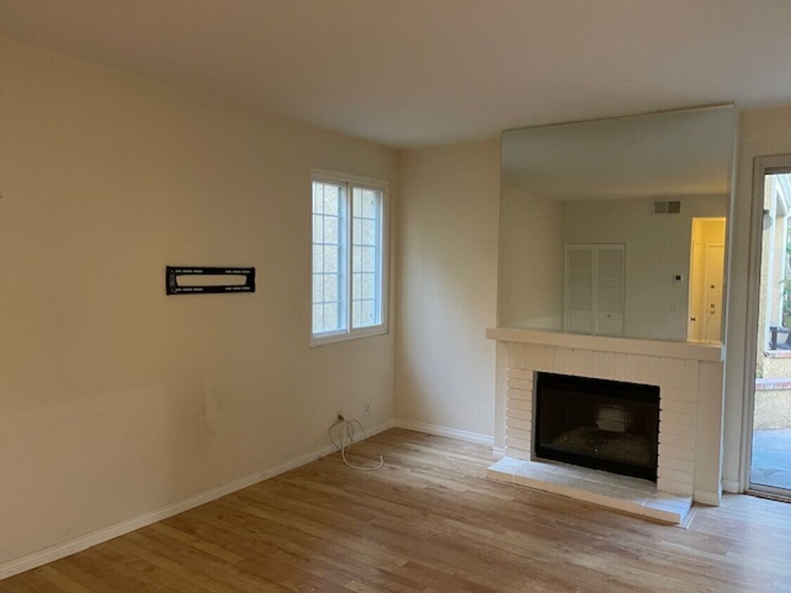 Cozy One Bedroom in Playa Del Rey Condo for Rent in Los Angeles, CA