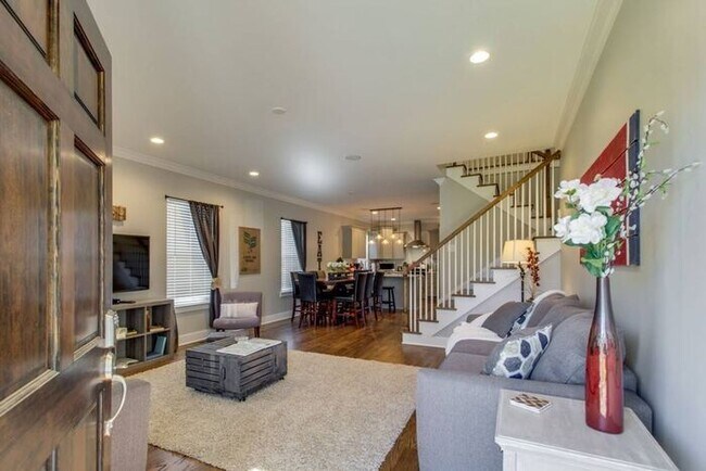 Foto del edificio - Beautiful 4 Bedroom Newer Build in Charlot...