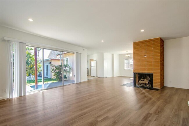 Foto del edificio - 11856 Beatrice St