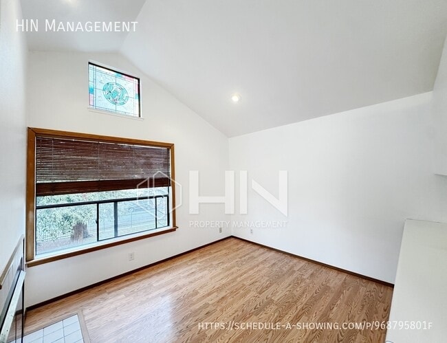 Photo - 47099 Benns Terrace Townhome