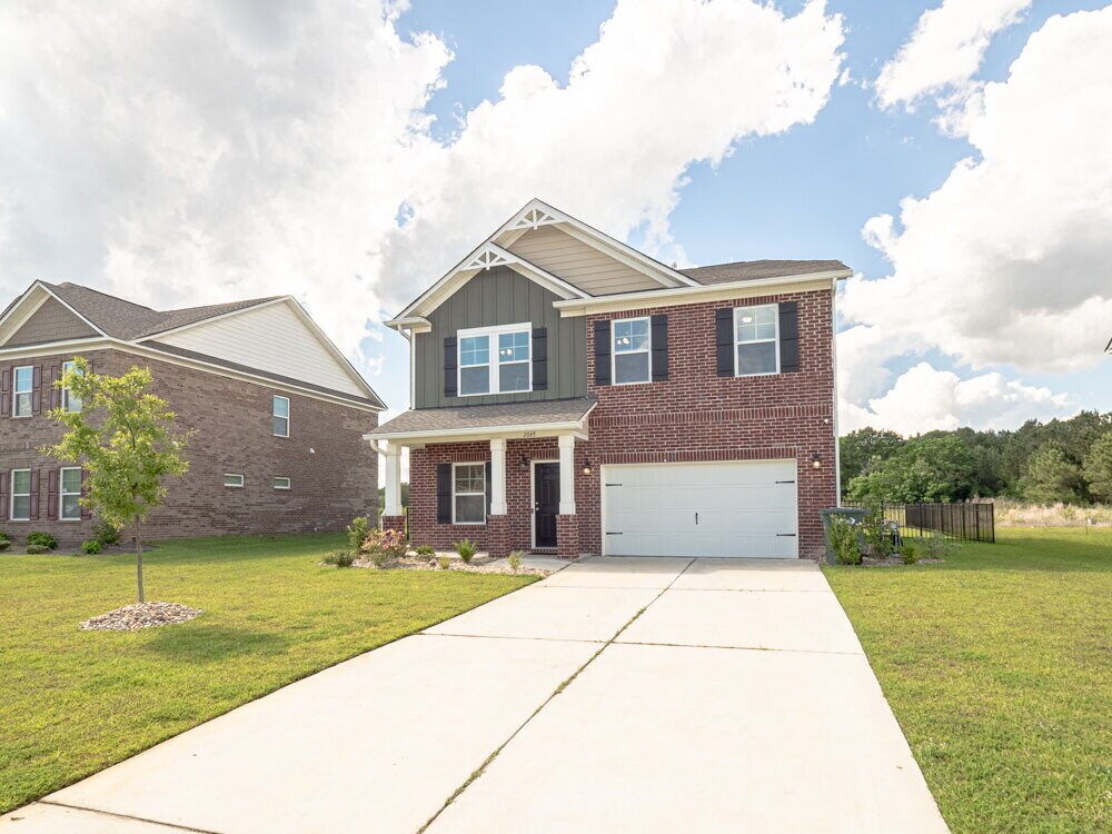 Foto principal - Available Mid June!