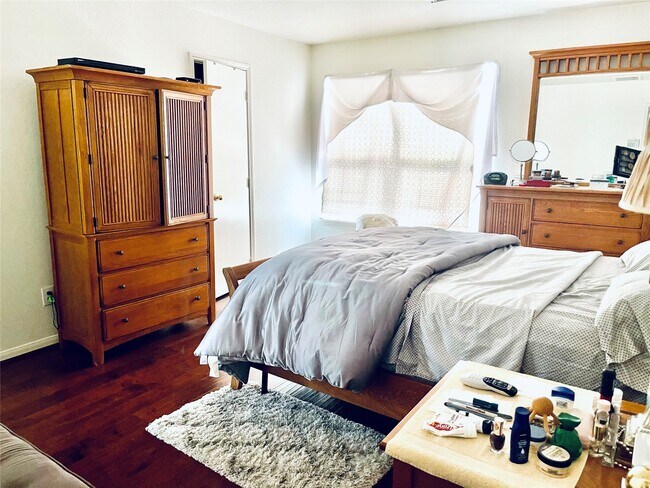 Building Photo - 5707 Highbury Ct