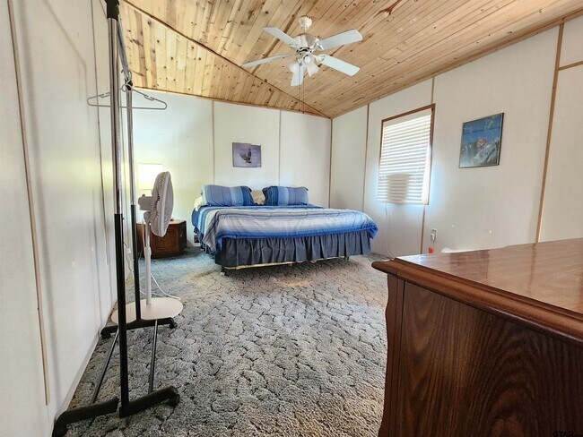 Foto del edificio - 845B CR 1987