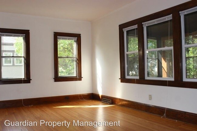 Foto del edificio - 2 br, 2 bath House - 4605 42nd Ave S