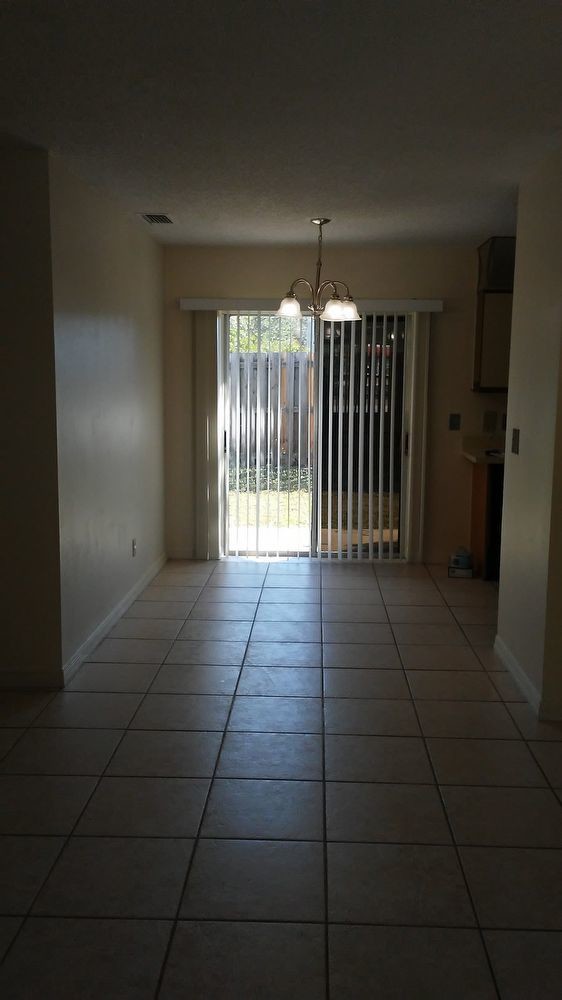 Foto del edificio - 2167 SE Lennard Rd