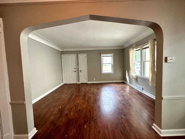 Building Photo - 4357 S 28th Ave