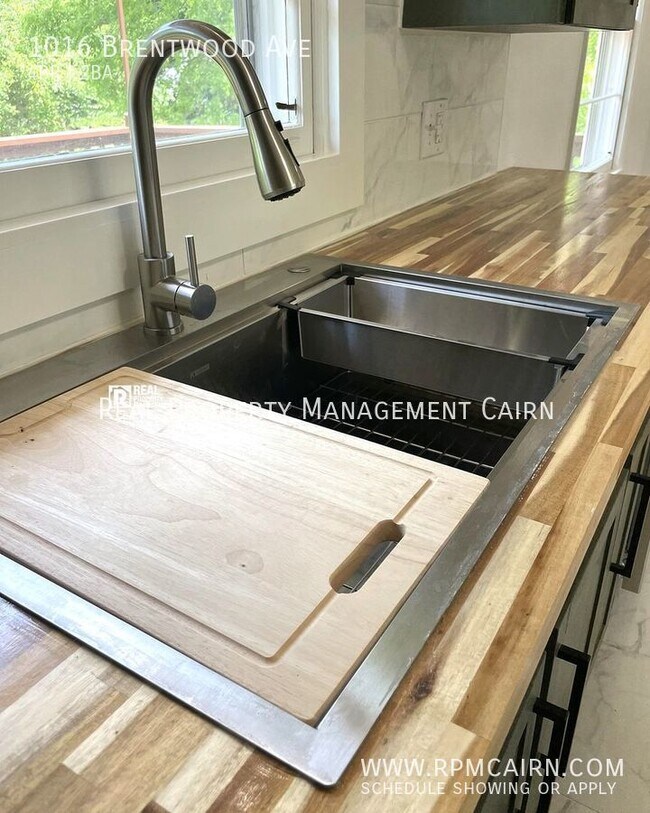 Foto del edificio - 1016 Brentwood Ave