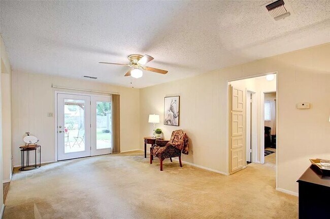 Foto del edificio - 2311 Vassar Ct