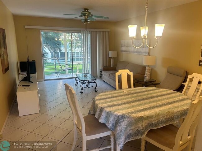 Foto del edificio - 4321 NW 16th St