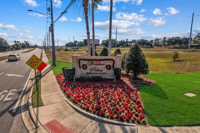 Foto del edificio - 2310 Silver Palm Dr