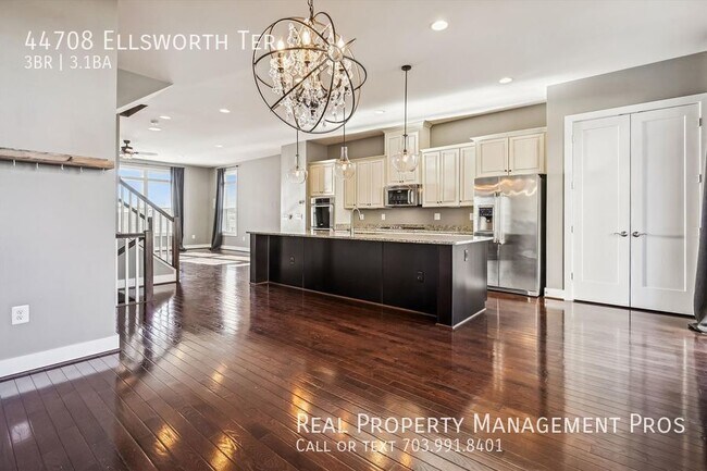 Foto del edificio - 44708 Ellsworth Terrace