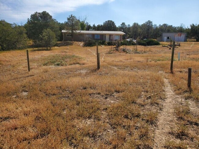 Foto del edificio - Coming Soon 5 Acres 3 bed 2 bath home with...