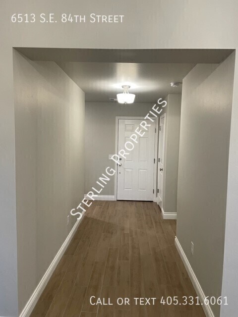 Foto del edificio - 6513 SE 84th St