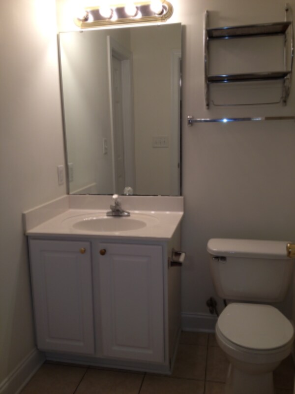 Foto del edificio - 1016 Hickory Dr