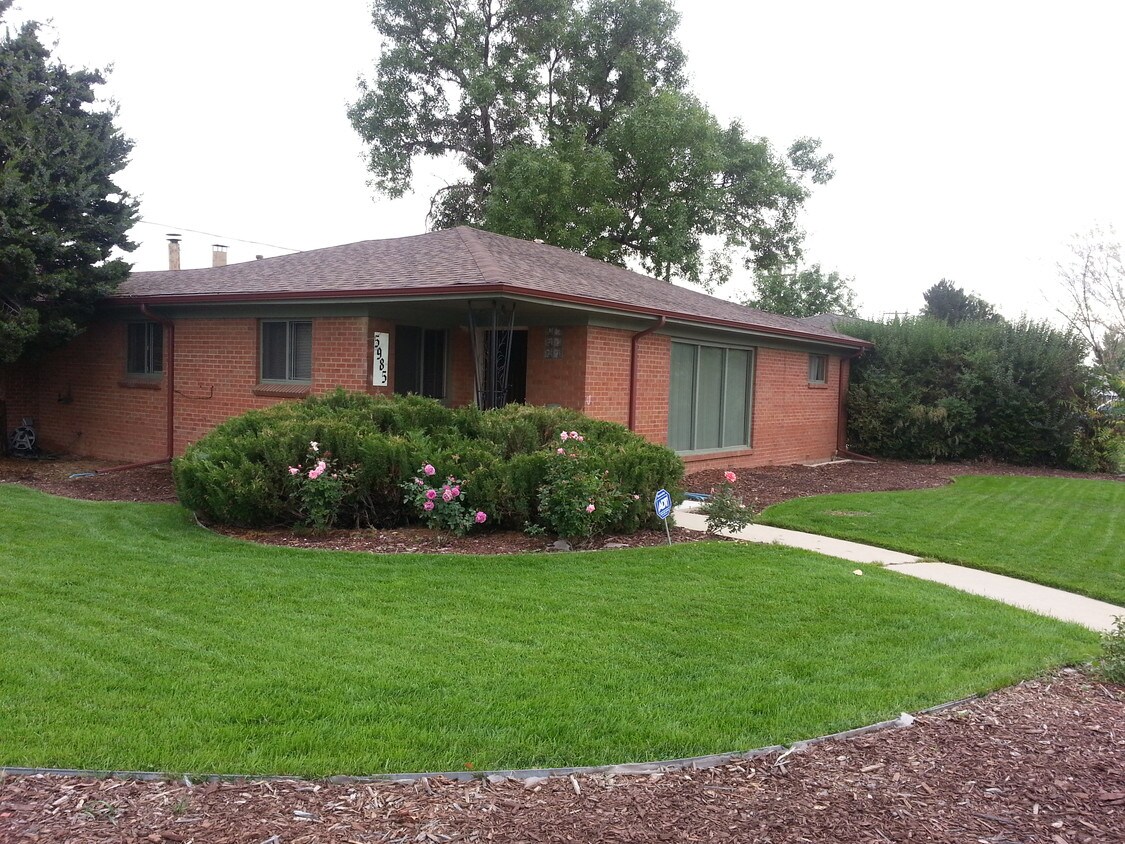 5985 W 37th Pl, Wheat Ridge, CO 80033 House Rental in Wheat Ridge, CO
