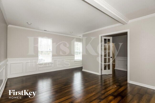 Foto del edificio - 1817 Elizabeth Oaks Ave