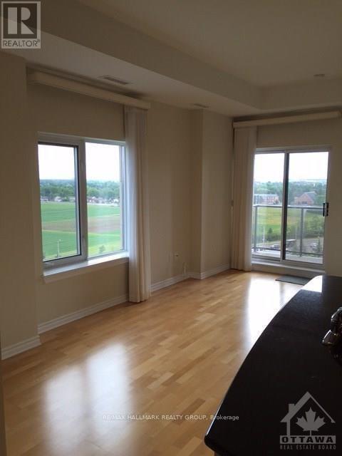 Building Photo - 314 Central Park Dr