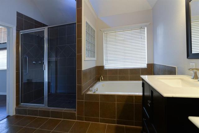 Foto del edificio - 5112 Quail Ridge Dr