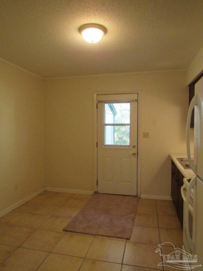 Building Photo - 3606 Chaffin St
