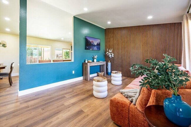 Foto del edificio - 5075 Fashion Pl