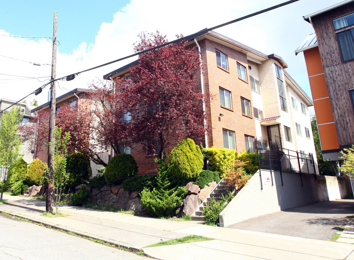 Alder Apartments Seattle, WA