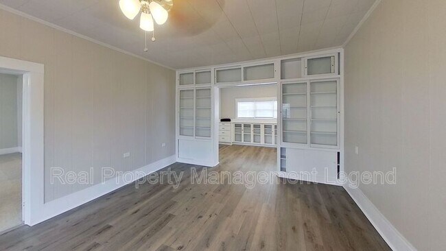 Foto del edificio - 826 W Crawford Street