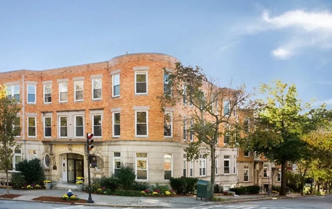 Foto del edificio - 17 Fairbanks St