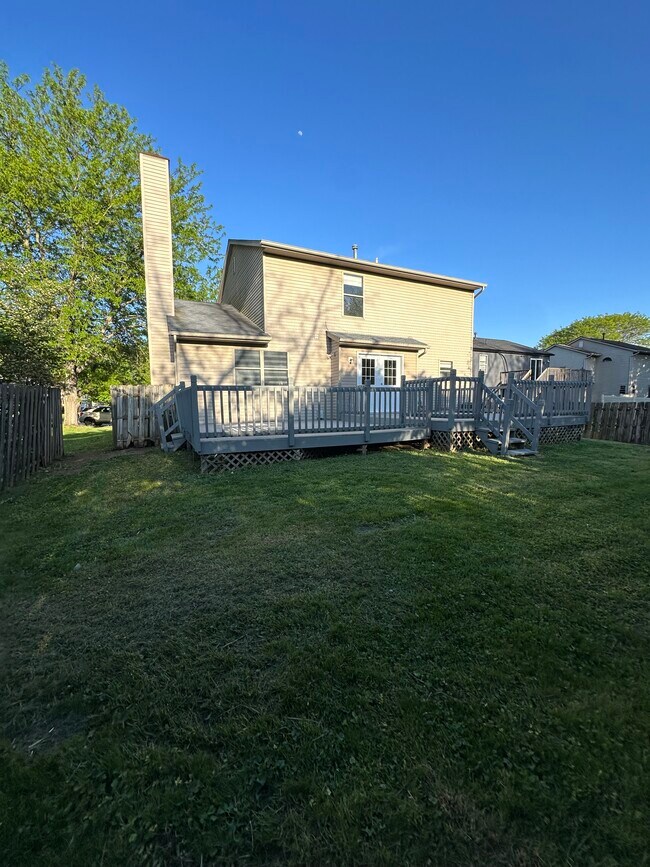 Building Photo - 3303 Windridge Dr
