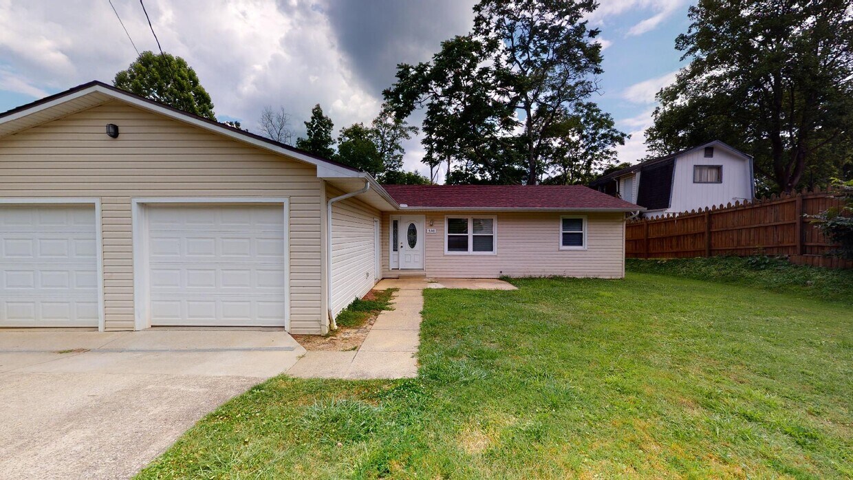 5341 Country Club Dr, Huntington, WV 25705 House Rental in Huntington