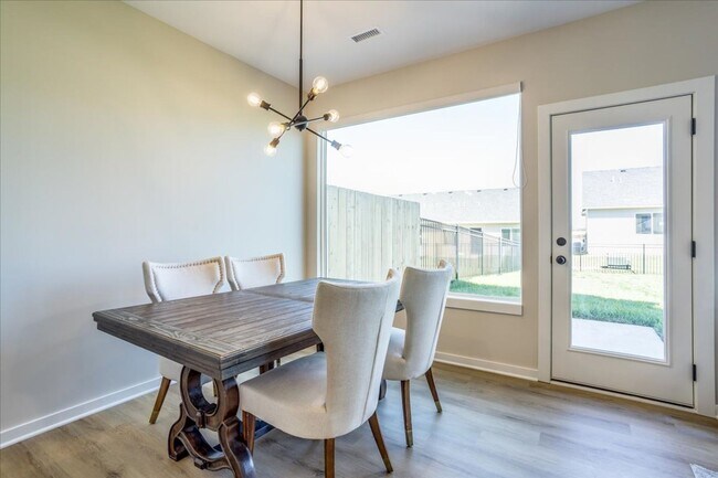 Foto del edificio - Fox Creek-Tracy Plan