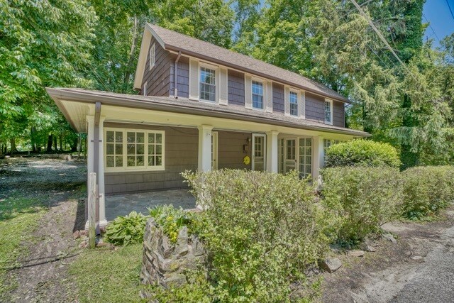 Primary Photo - 6 Cedar Ave