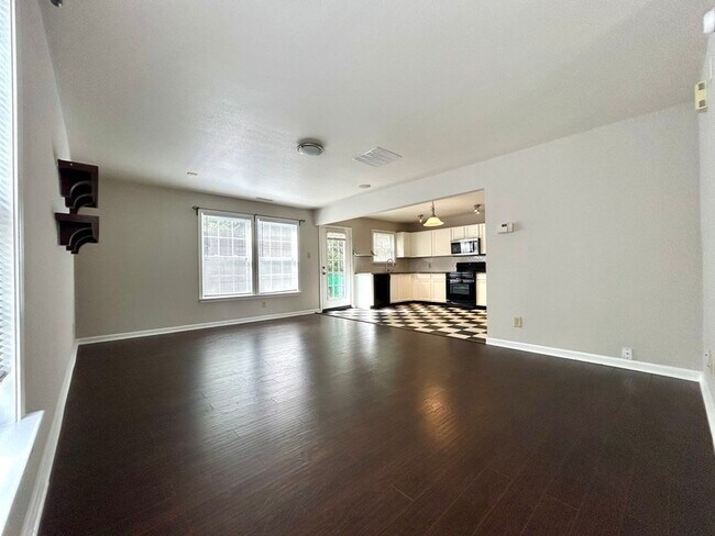 Foto del edificio - 6536 Matlea Ct