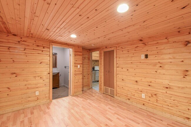 Foto del edificio - 20011 Parkway Ln