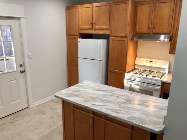 Foto del edificio - 43 National Ave NW