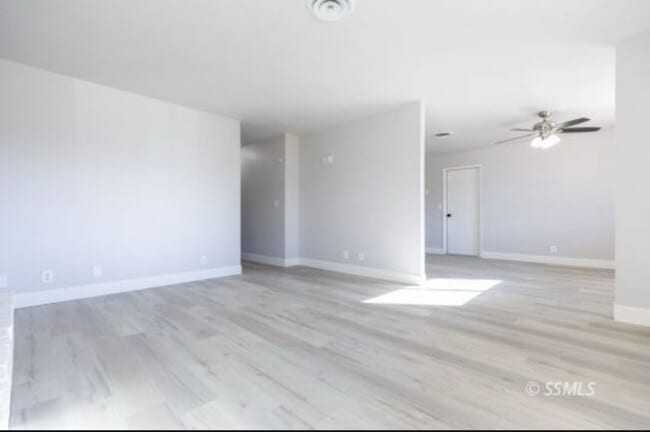 Building Photo - 608 E California Ave