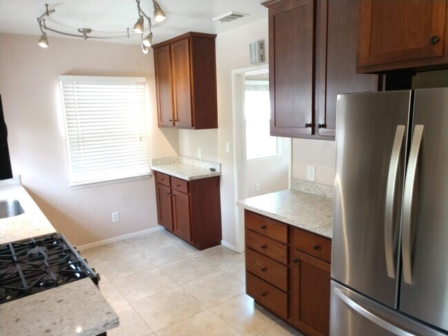 Building Photo - North La Mesa 3 Bedroom 1 Bath for Rent