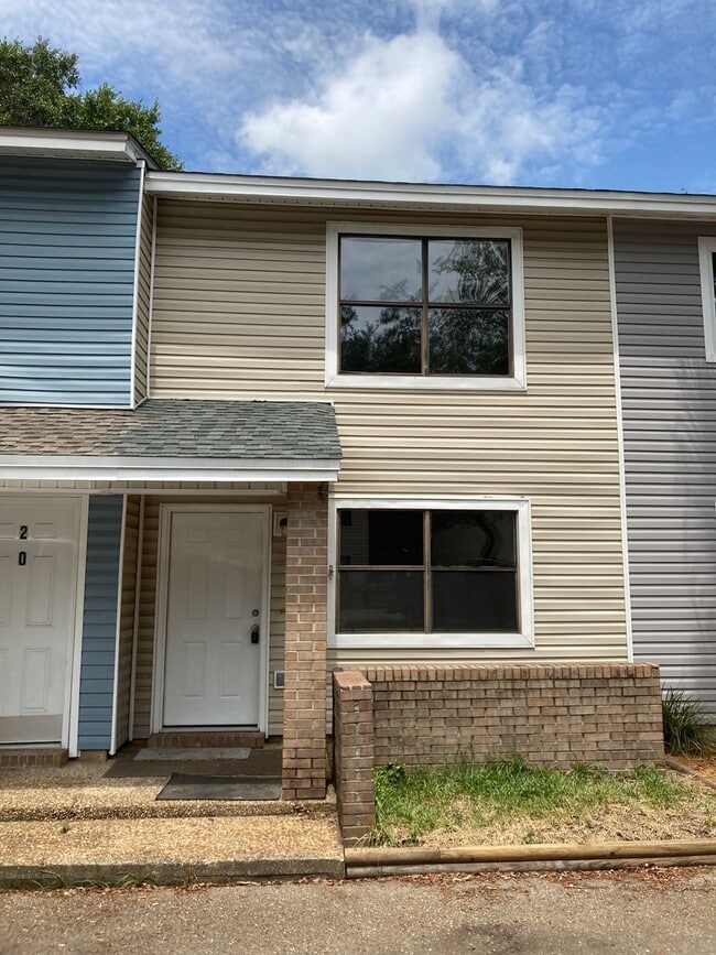 Building Photo - 618 Gap Creek Dr