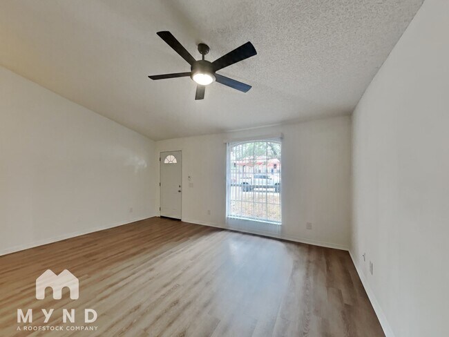 Foto del edificio - 2904 N Massachusetts Ave