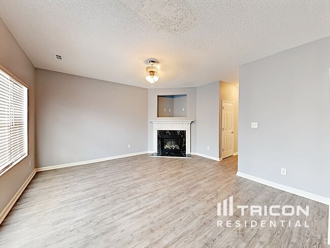 Building Photo - 5484 Sierra Tr