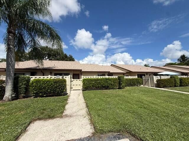 Photo - 1028 Green Pine Boulevard Unit D House