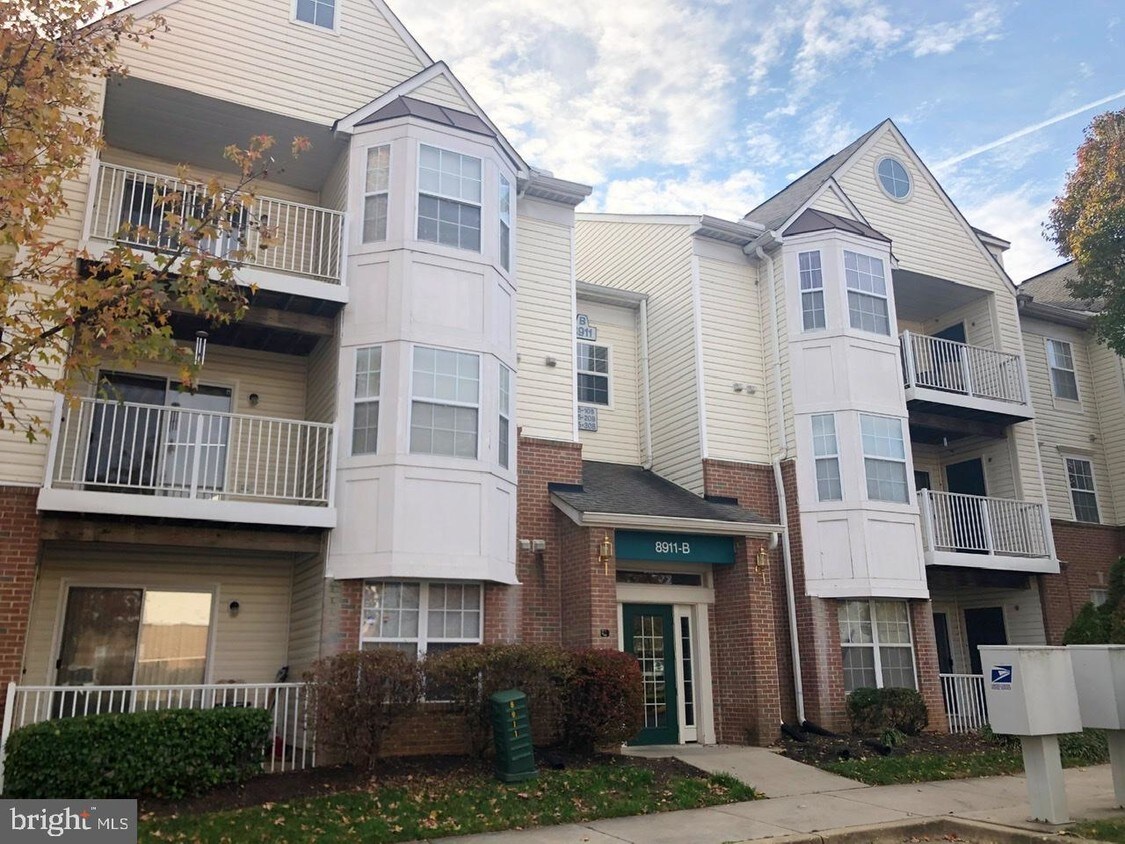 8911 Town Center Cir, Upper Marlboro, MD 20774 Townhome Rentals in