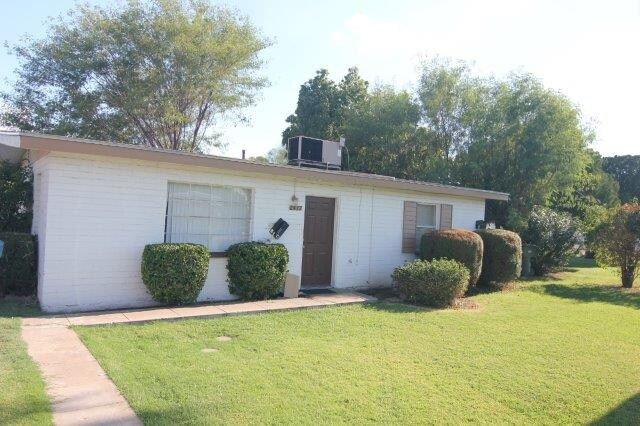 Foto del edificio - 2417-2425 W Montebello Ave