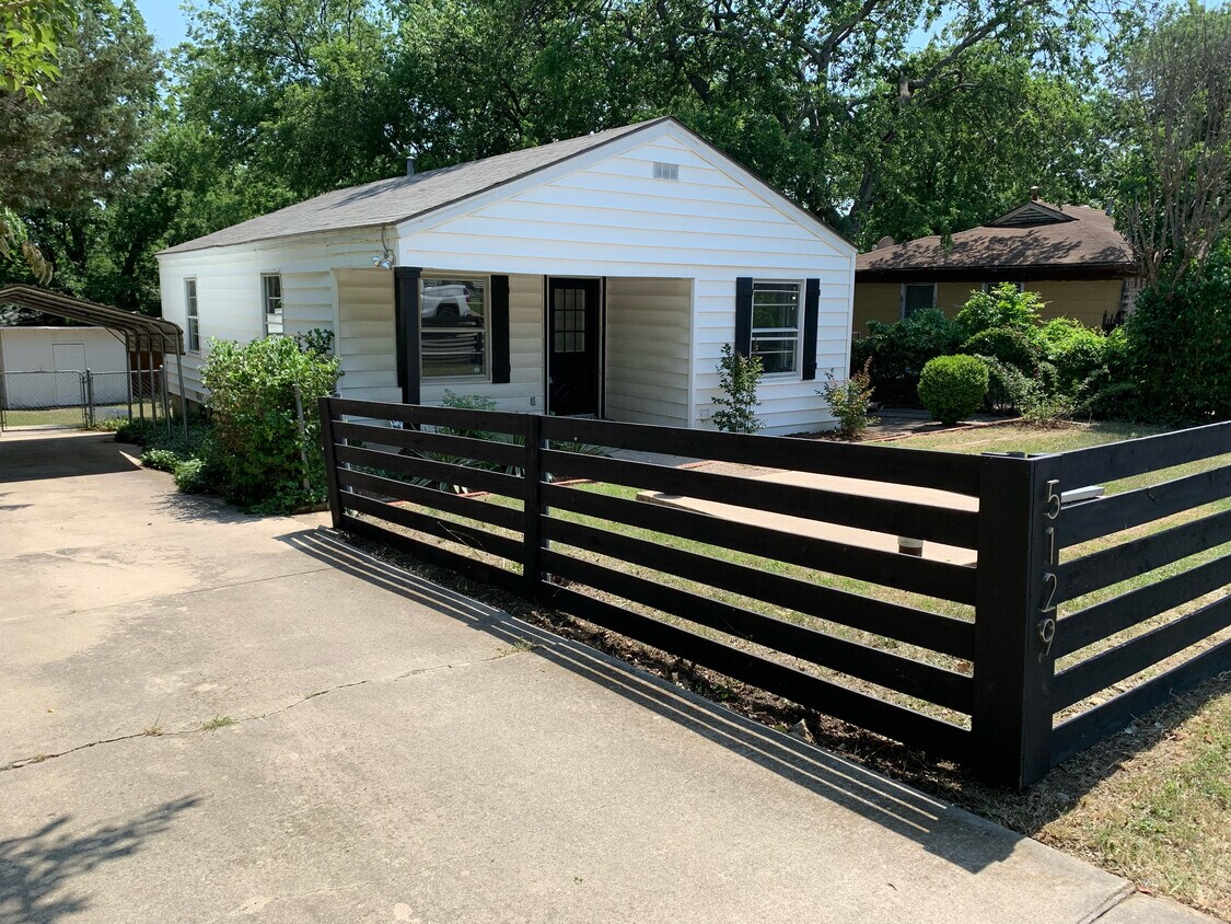 Front View - 5129 Kessler Rd