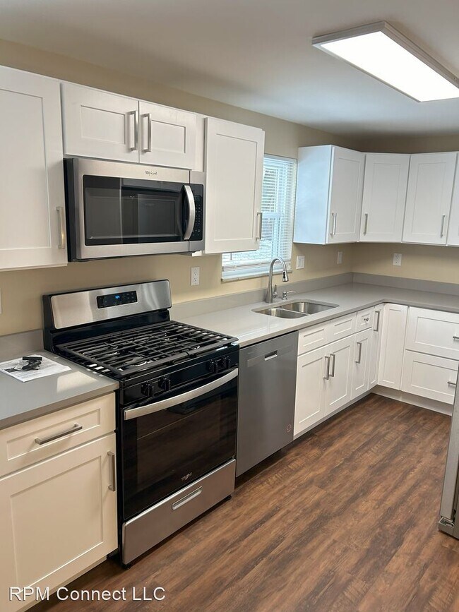 Building Photo - 3 br, 1.5 bath House - 926 Harper Road